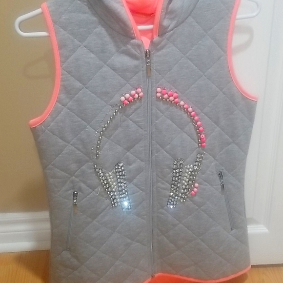 Women Vest - Picture 2 of 2